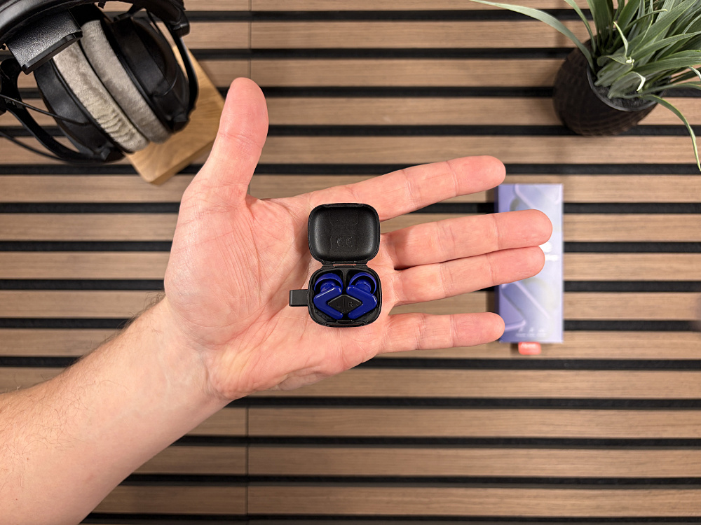 Alpine Tune vs Loop Experience 2 Plus